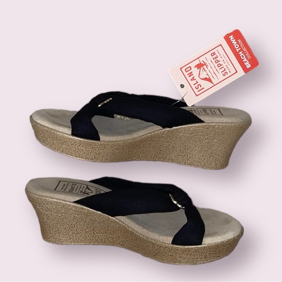 Island Slipper Wedge - Picture 2 of 4